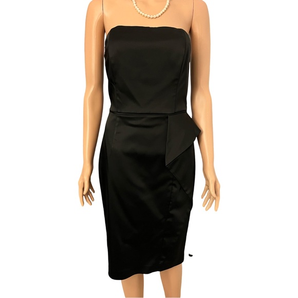 White House Black Market black dress. - Picture 2 of 12